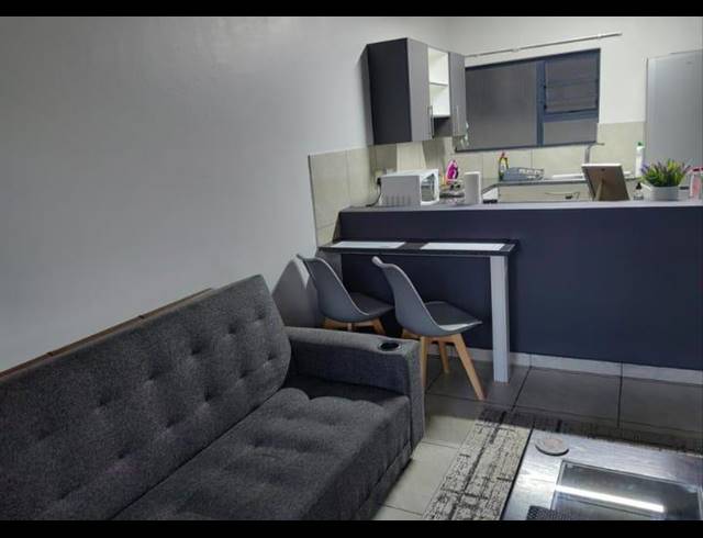 2 BEDROOM PROPERTY TO RENT IN JANSEN PARK